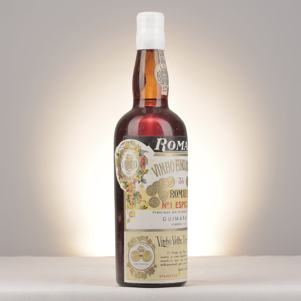 Romariz 1834 Bottle turned right