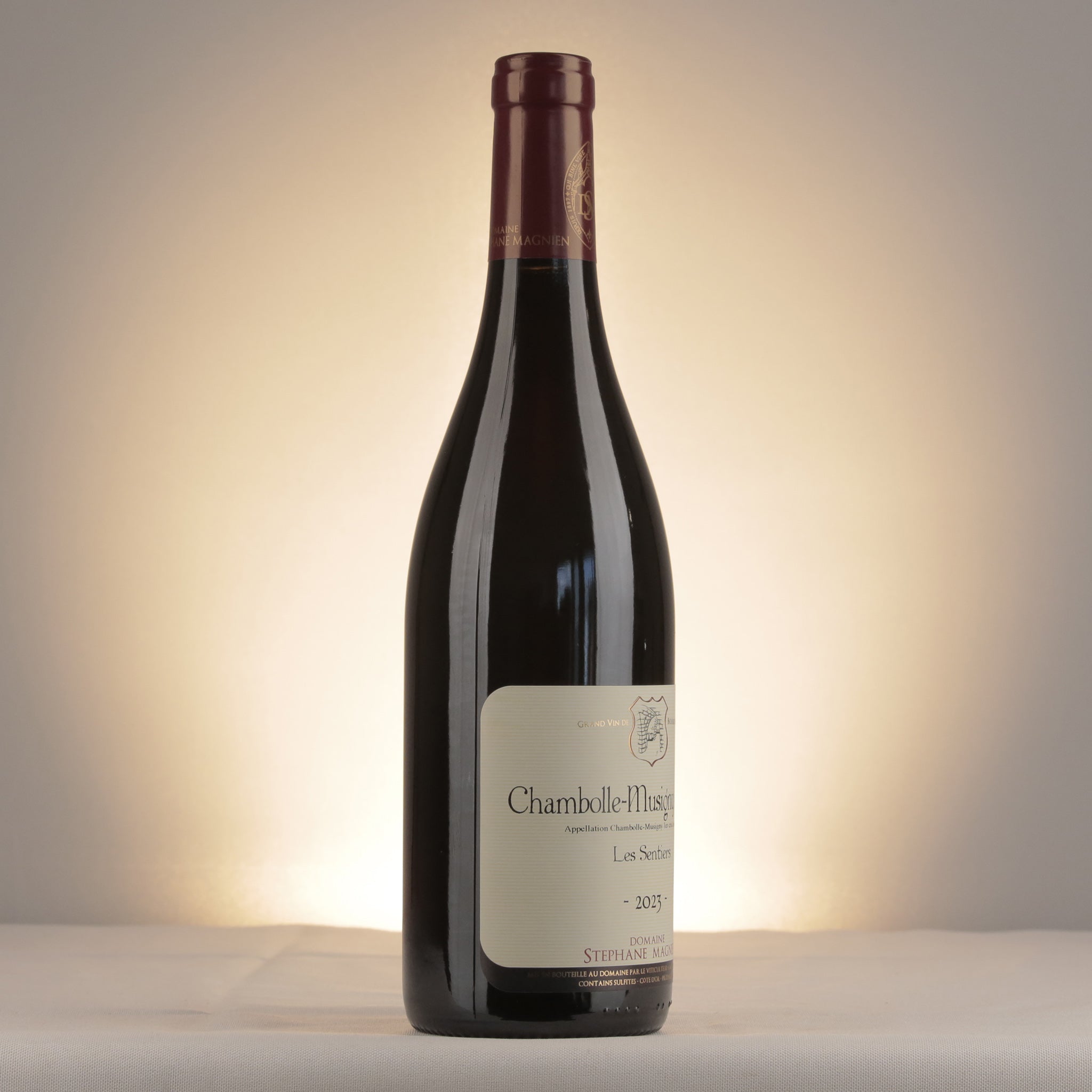 Stéphane Magnien Chambolle-Musigny 1er Cru "Les Sentiers" 2023 Bottle detail