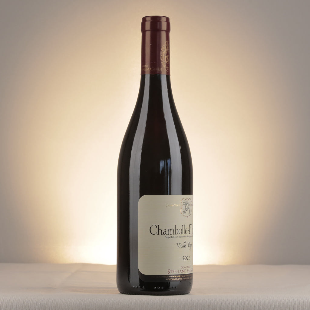 Stéphane Magnien Chambolle-Musigny Vieilles Vignes 2022 Bottle detail
