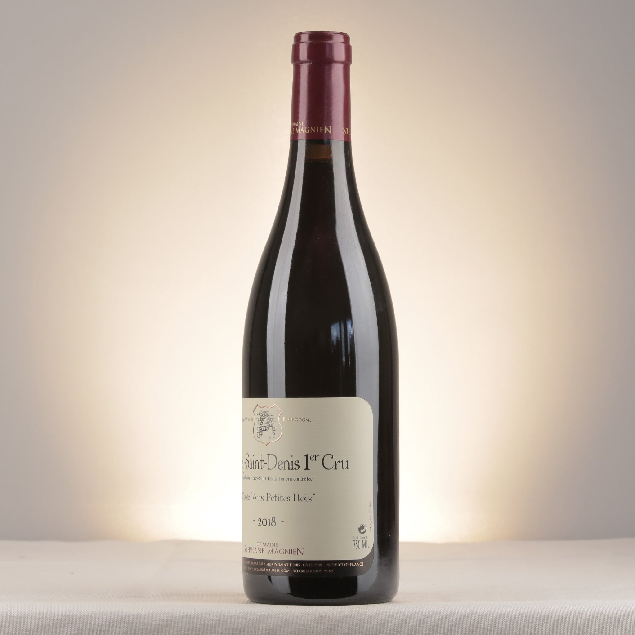 Stéphane Magnien Morey-Saint-Denis 1er Cru Cuvée Aux Petites Noix 2018 Bottle detail