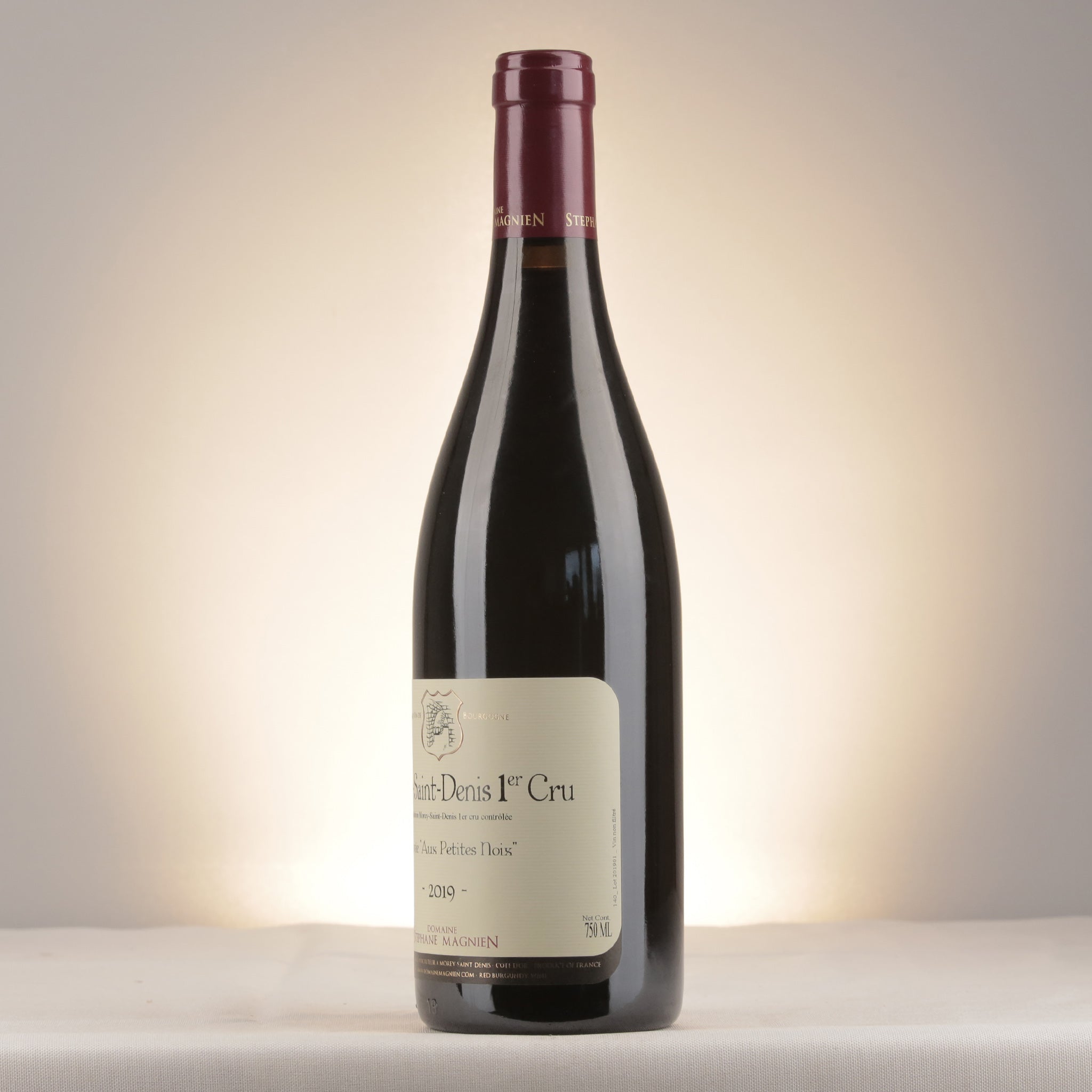 Stéphane Magnien Morey-Saint-Denis 1er Cru Cuvée Aux Petites Noix 2019 Bottle detail