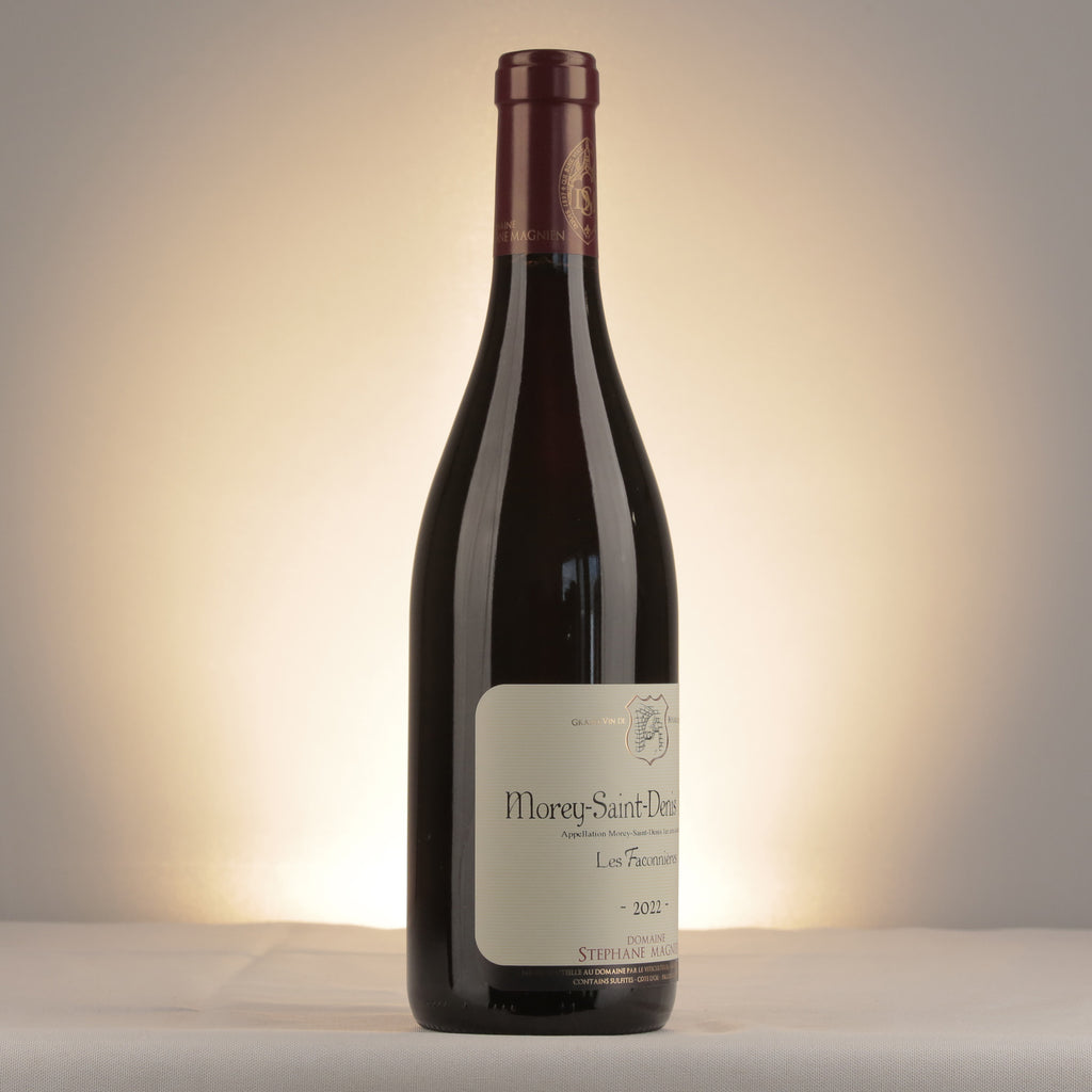 Stéphane Magnien Morey-Saint-Denis 1er Cru Les Faconnières 2022 Bottle detail